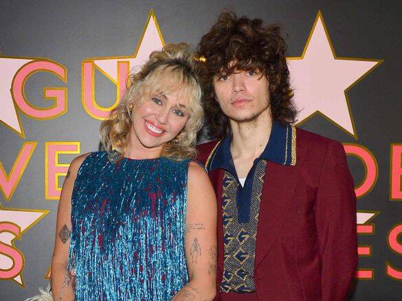 米元スター子役、“死のような”離婚を乗り越え再婚へ。SNSで広まった「日本で婚約」の噂を認める