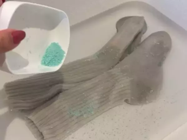 「「もっと早く知りたかった…」小さくなった石けんのイライラ、100均グッズが解決。ダイソーの“削る”発想に感激」の画像