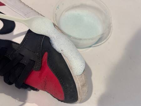 「もっと早く知りたかった…」小さくなった石けんのイライラ、100均グッズが解決。ダイソーの“削る”発想に感激