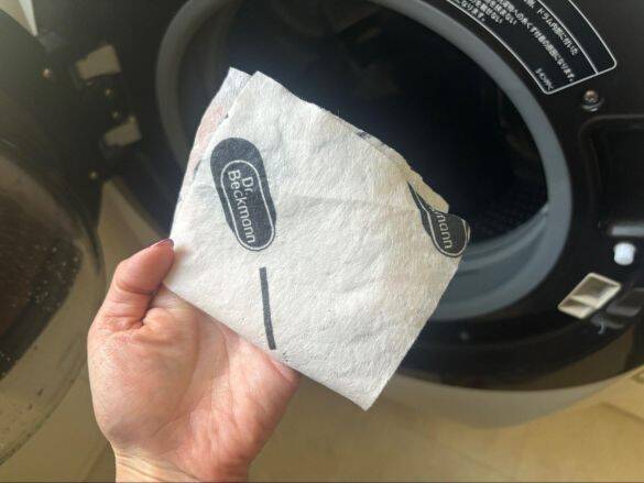 “色あせた黒い服”捨てるの待って！ネットで話題の「洗うだけで黒が復活するシート」をガチ検証した結果