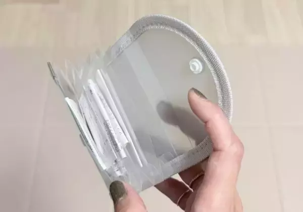 「たった110円で…バッグの中が一気に片付いた！ セリアの“文房具”、使ったら何個も欲しくなる」の画像