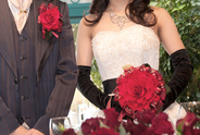 結婚式で発覚、新郎は新婦の叔母と過去に交際。当日まで気づかなかったワケは…／びっくり体験人気記事BEST
