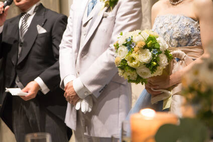 結婚式で発覚、新郎は新婦の叔母と過去に交際。当日まで気づかなかったワケは…／びっくり体験人気記事BEST