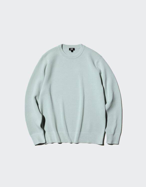 ラクでかわいい「メンズニット」が女性に人気。体型カバーのはずが“だらしなく見える人”の共通点とは