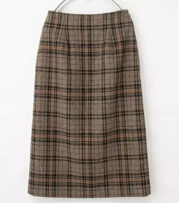 「ラクでかわいい「メンズニット」が女性に人気。体型カバーのはずが“だらしなく見える人”の共通点とは」の画像