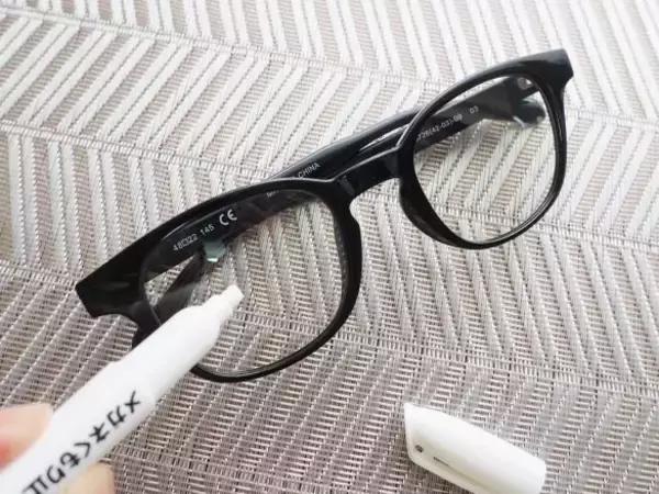 「ダイソー「メガネのくもり止め」3商品を徹底比較！ペン型、液体、クロスタイプ…全部使ってわかったこと」の画像
