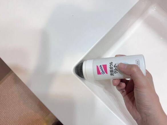 「もっと早く知りたかった！」汚れた洗面台が…手で触らず1分でピッカピカ！ 年末に試してよかった“もう手放せないクリーナー”