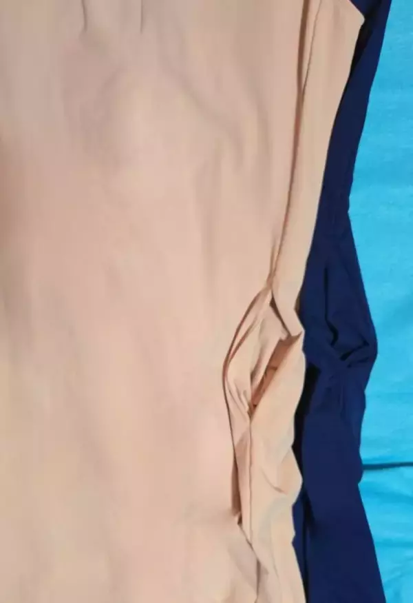 「アパレル店員が本音で語る、ユニクロ「買ってよかった春物」4選。人気のワンピースがかなり進化！」の画像