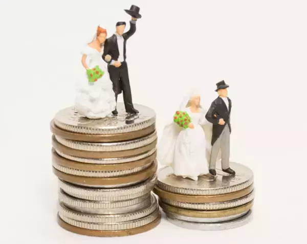 実家が裕福なのを彼氏に隠していたら、実は彼の方でも同じことを秘密にしていて…／恋愛人気記事BEST