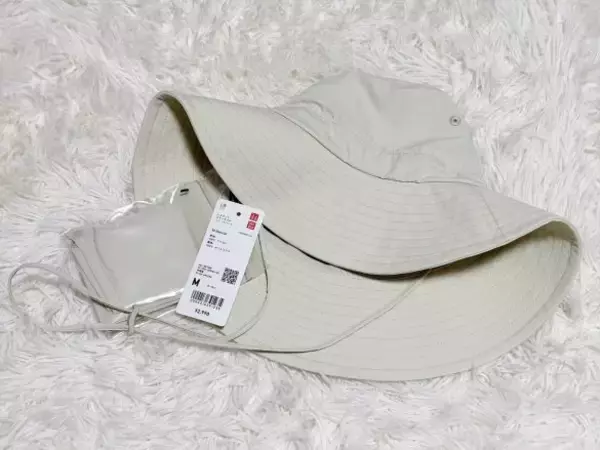 「「首の後ろだけ真っ黒…」を阻止！ユニクロの2990円ハット、肩まで覆うシェードがすごい」の画像