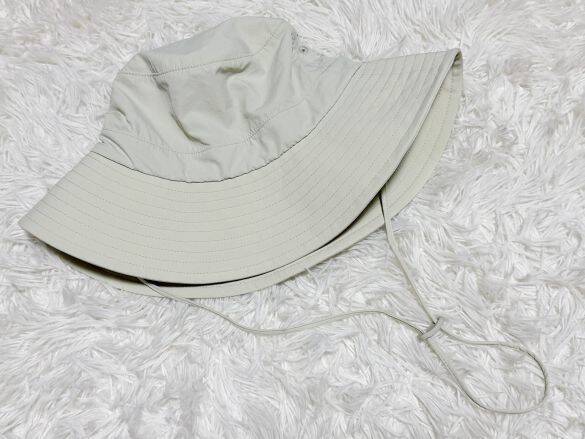 「首の後ろだけ真っ黒…」を阻止！ユニクロの2990円ハット、肩まで覆うシェードがすごい