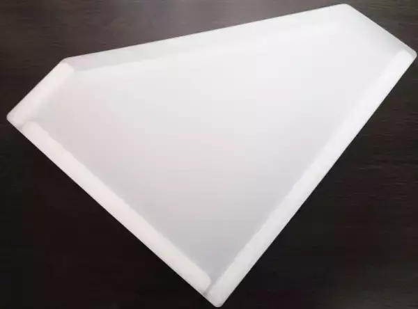 「テーブル上に散乱する書類、郵便物、ふりかけ…→無印のファイルで一気に解決した！」の画像