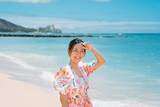 「13歳の娘に「ママ、アナウンサー時代のほうが可愛かった」と言われ…45歳元テレ朝アナがハワイ生活で感じた“老い”」の画像1