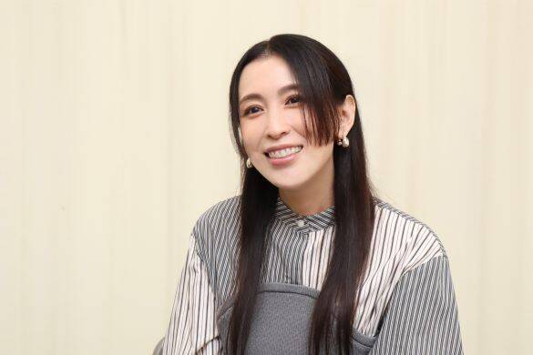 昨年独立し“俳優の夫”とふたりで会社を設立。47歳女優が明かす「夫婦関係の変化」とは