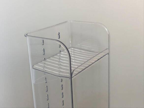 洗面台の“ごちゃつき収納”が一発でスッキリ！ ダイソー“高さ調節3段トレー”でデッドスペースゼロへ