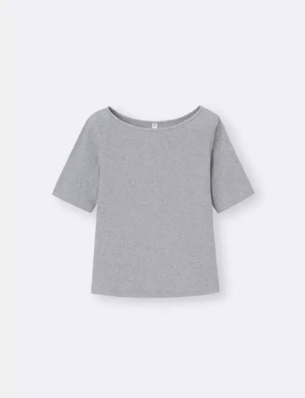 「GUの“1000円前後”Tシャツ「買ってはいけない」「これは買い」をアパレル店員が解説。“だらしなく見えるTシャツ”の特徴は」の画像