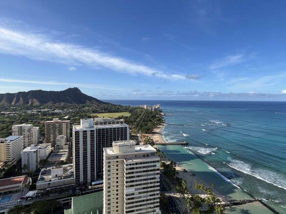 「小4息子が学校でトラブルを…」ハワイで子育てする元テレ朝アナが実感した“日本の教育観との違い”