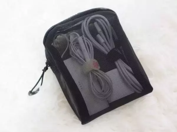 「無印良品の星4.8ポーチ、使ってみたら高評価のワケが判明！「シンプルすぎるメッシュポーチだけど…」」の画像