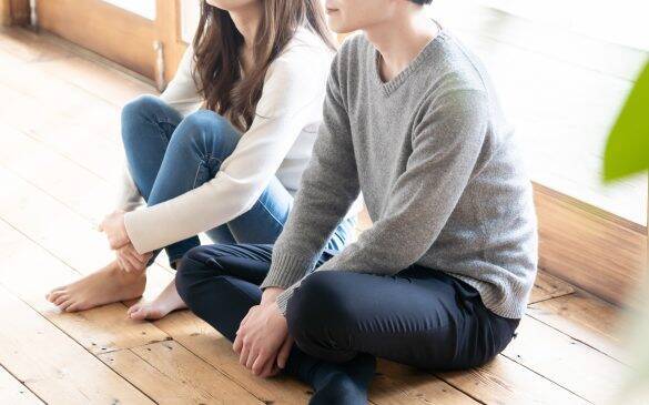 ギャー！激安ソファを買って大後悔、“うごめく白い点々”の正体は／びっくり体験人気記事