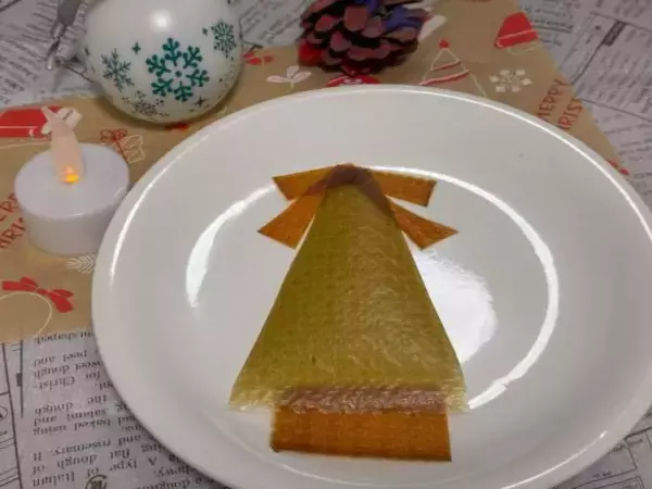 「海苔が高すぎる今、トップバリュ「野菜のシート」が救世主！ 年末・クリスマス料理の彩りにもめちゃ便利」の画像