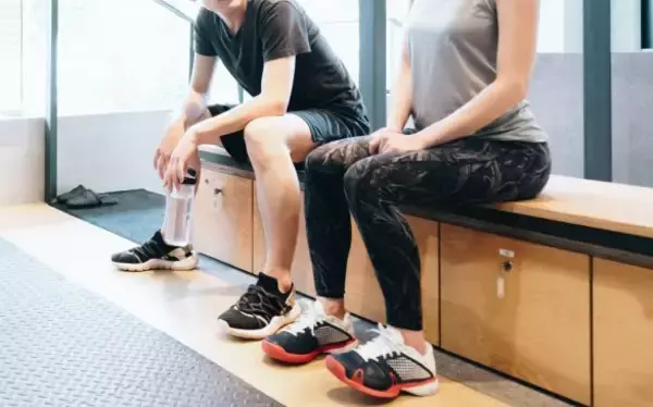 「ジムでナンパされて困惑、男性の妻にチクったら“トンデモ発言”にア然／恋愛人気記事BEST」の画像