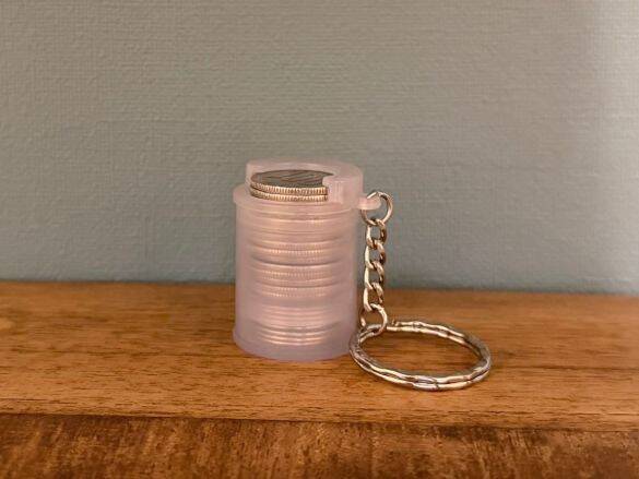 もう出先で「100円玉がない…」と絶望しない！ ダイソー“100円玉専用ホルダー”が大活躍。一番おすすめの形は