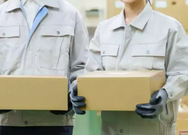 「40代主婦、念願の初タイミーは宅急便の仕分け！ 朝3時起き、寒い…それでも“お金”以上の感動を得たわけ」の画像