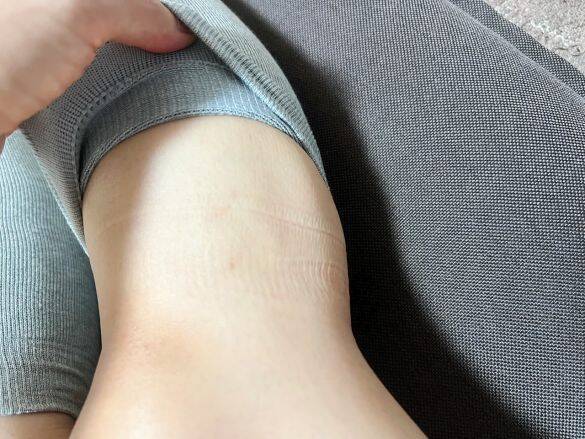 「着圧ソックスはダルいけど、むくみはとりたい…」のモヤモヤを解決！無印良品の靴下が“正解”だった