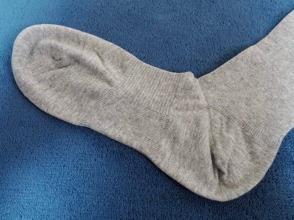 「着圧ソックスはダルいけど、むくみはとりたい…」のモヤモヤを解決！無印良品の靴下が“正解”だった