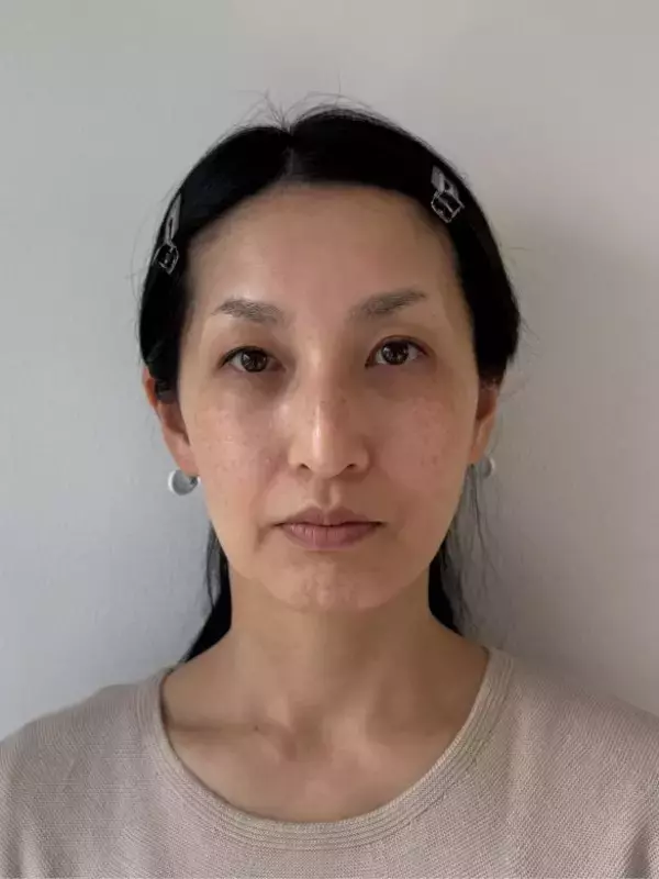 「40代「老け見え眉毛」な人がやってる“NGな描き方”3つ。若見え眉毛にするコツとは？」の画像