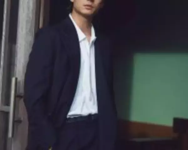 「改名、活動休止を経て…28歳俳優がたどり着いた“現在地”とは。「全裸カット」から「脱力した素顔」へ」の画像