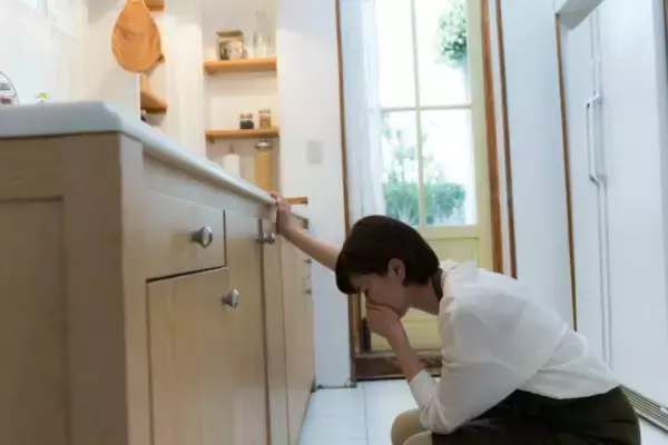 妊婦中に電車で席をゆずってもらったら、心無いオバサンの嫌味にズキッ／びっくり体験人気記事