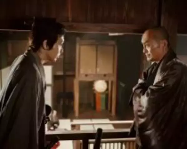 「「車中泊できるハイエースを買った」人気女性芸人が語る、40代で挑戦したいこと」の画像