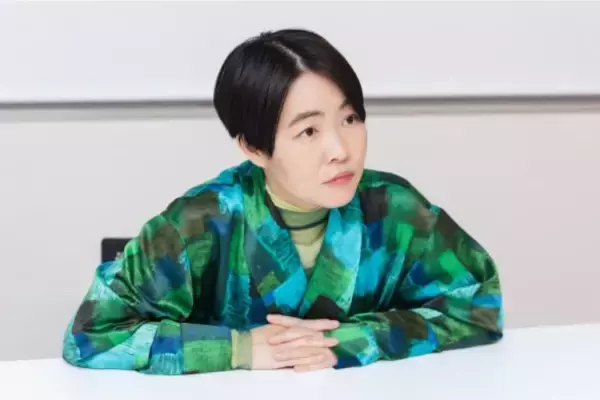 「「車中泊できるハイエースを買った」人気女性芸人が語る、40代で挑戦したいこと」の画像