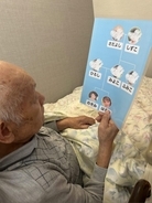 94歳おじいちゃんの認知症予防のために孫が手作りした“意外なアイテム”とは？「家族の会話が増えた！」