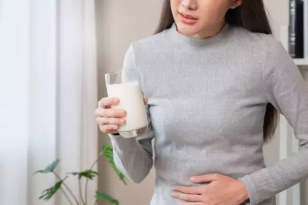 「「牛乳よりヘルシー」は本当？ 人気の植物性ミルクに潜む“腸トラブル”の原因とは。安全な選び方も解説」の画像