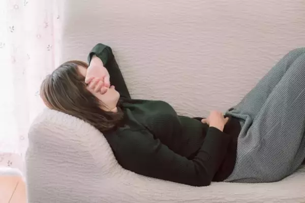 怒りでひざが震えた…子育て中に夫に言われた「一生許せない言葉」／結婚人気記事BEST