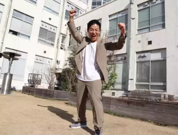 「2025年末コンビ解散の吉本芸人が見つけた“新たな目標”…「合格率5.5％」難関資格への挑戦を決めたワケ」の画像