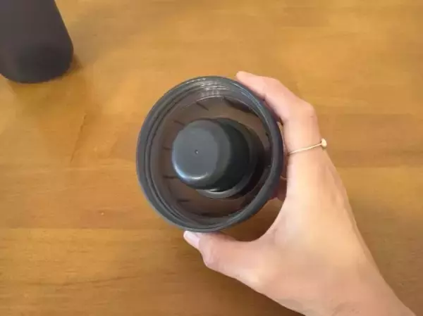 「無印の590円“カプセル形の弁当箱”が使いやすい！ フタに秘密ありの「画期的な機能」に大満足／2025 人気記事top5」の画像