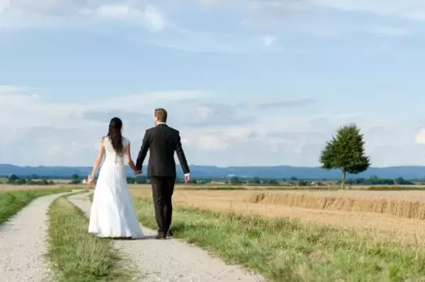 「人気だった『ナイナイのお見合い大作戦』が放送されなくなった理由。「恋リア」は好評なのに“ガチ素人の婚活番組”はなぜ消えた？」の画像