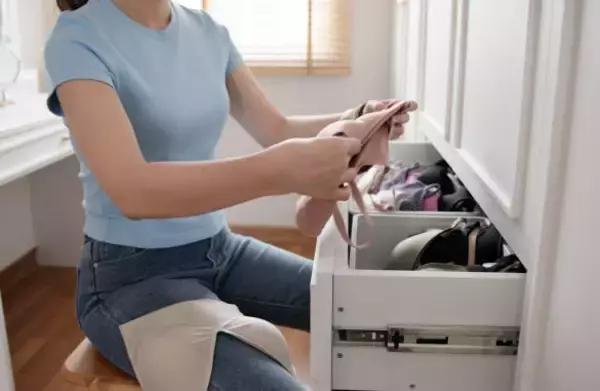 「彼氏と同棲したら「なぜか下着が無くなりはじめた」女性。ある日、見てしまった“衝撃の光景”とは」の画像