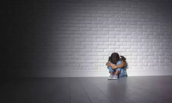 「2歳児に怒鳴る祖父」を通報した母親の決断。決め手は“二重の虐待”だった