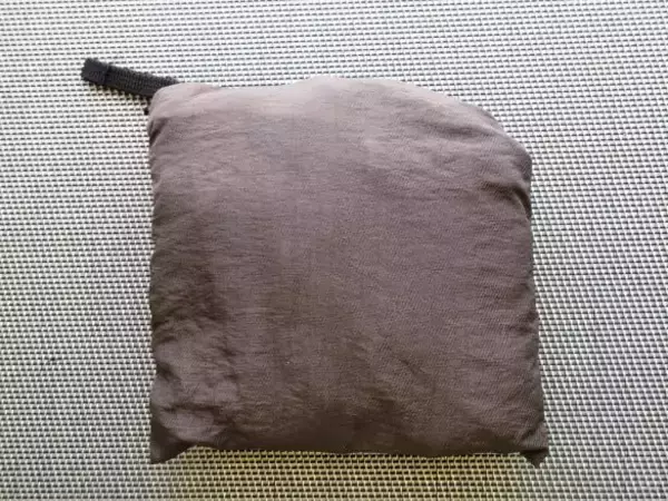 「“エコバッグが重くて手が痛い問題”が解決！100均グッズで両手がフリーに／2025 人気記事top5」の画像