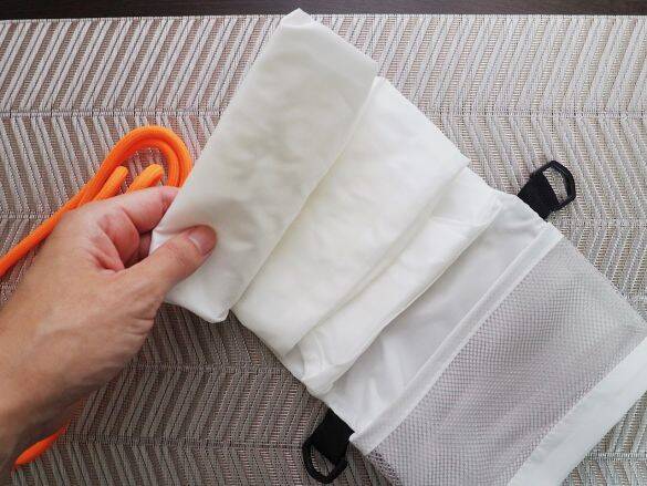 “買い出しのストレス”が激減！サコッシュ→エコバッグに変身「ダイソー300円バッグ」が便利すぎた