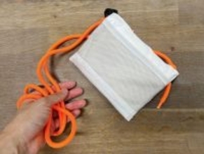 “買い出しのストレス”が激減！サコッシュ→エコバッグに変身「ダイソー300円バッグ」が便利すぎた