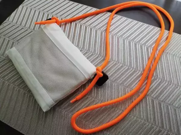 「“買い出しのストレス”が激減！サコッシュ→エコバッグに変身「ダイソー300円バッグ」が便利すぎた」の画像