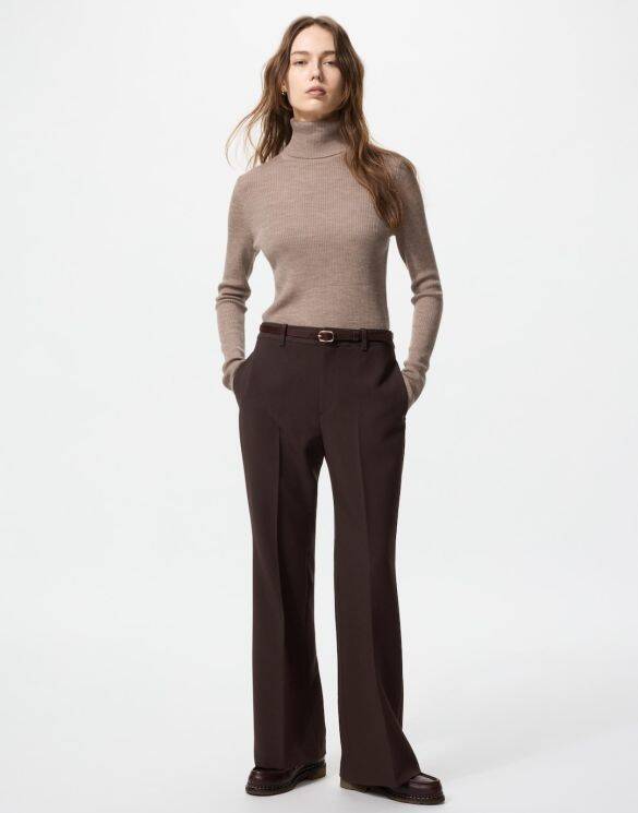 アパレル店員が厳選「この冬買うべきユニクロ名品」3選。“名品カーディガン”は意外なコーナーに売られてる