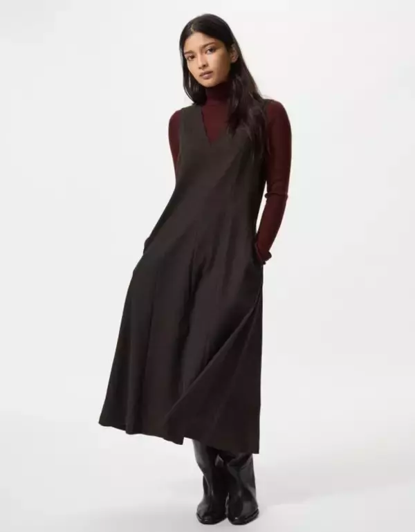 「アパレル店員が厳選「この冬買うべきユニクロ名品」3選。“名品カーディガン”は意外なコーナーに売られてる」の画像