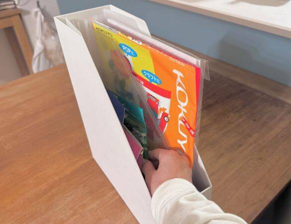 プリント・領収書・説明書…大量の紙類が、“無印の新作ファイル”で一気にスッキリ！ 秘密は“伸び縮みする仕切り”だった