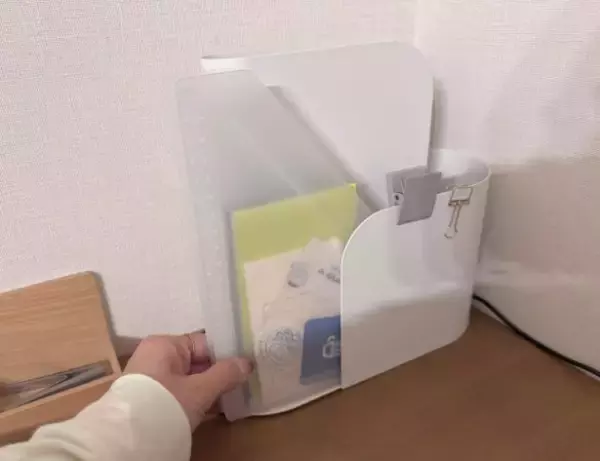 「「紙はもう全部これに入れよう！」無印の“新作ファイル”で家じゅうの紙類がすっきり。ポイポイするだけで分類完了」の画像
